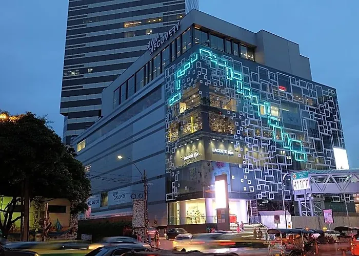Lub D Siam - New Look, Across From Mbk & Skytrain Access ホステル バンコク都